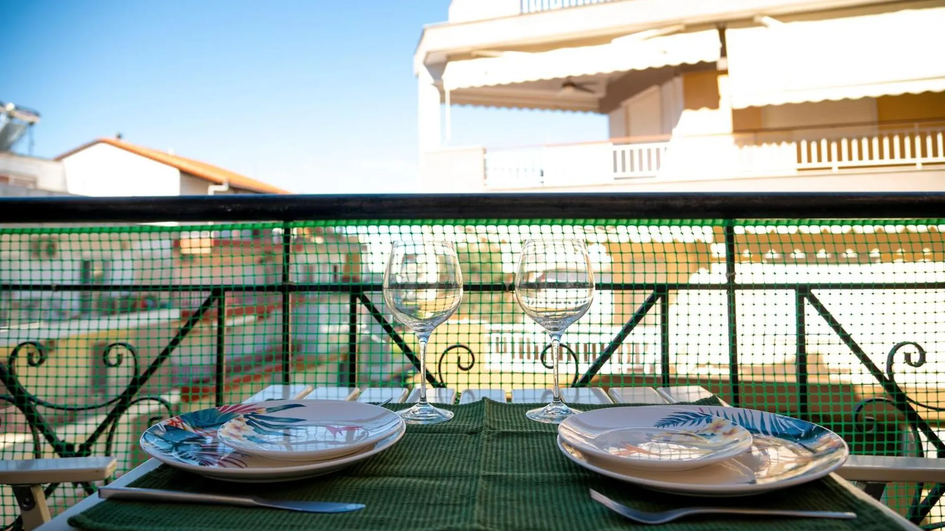 Sirmar Seaview Apartment Nea Kallikrateia اليونان